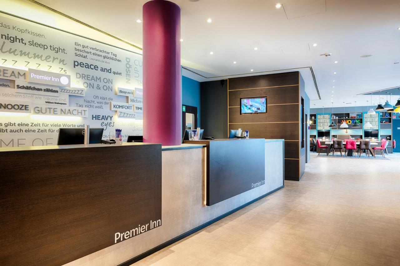 Premier Inn Stuttgart Bad Cannstatt Eksteriør bilde